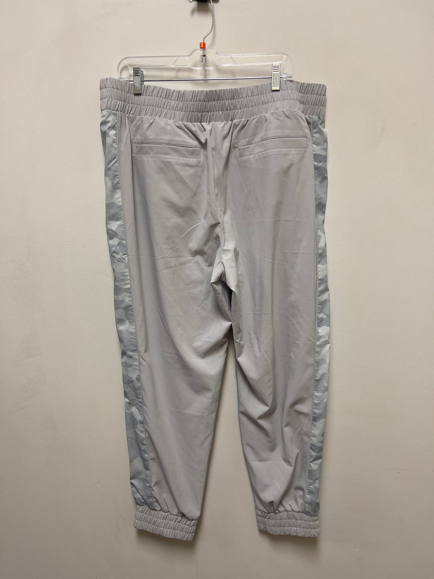 Athletic Pants By Chicos In Grey, Size: 16