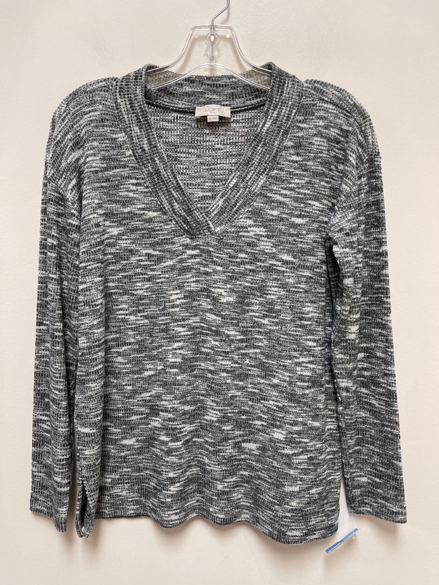 Top Long Sleeve By Loft In Grey, Size: Xs