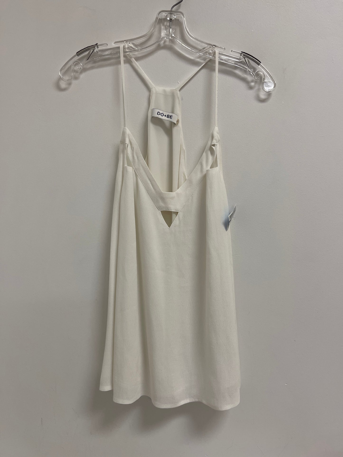 Top Sleeveless By Clothes Mentor In White, Size: M