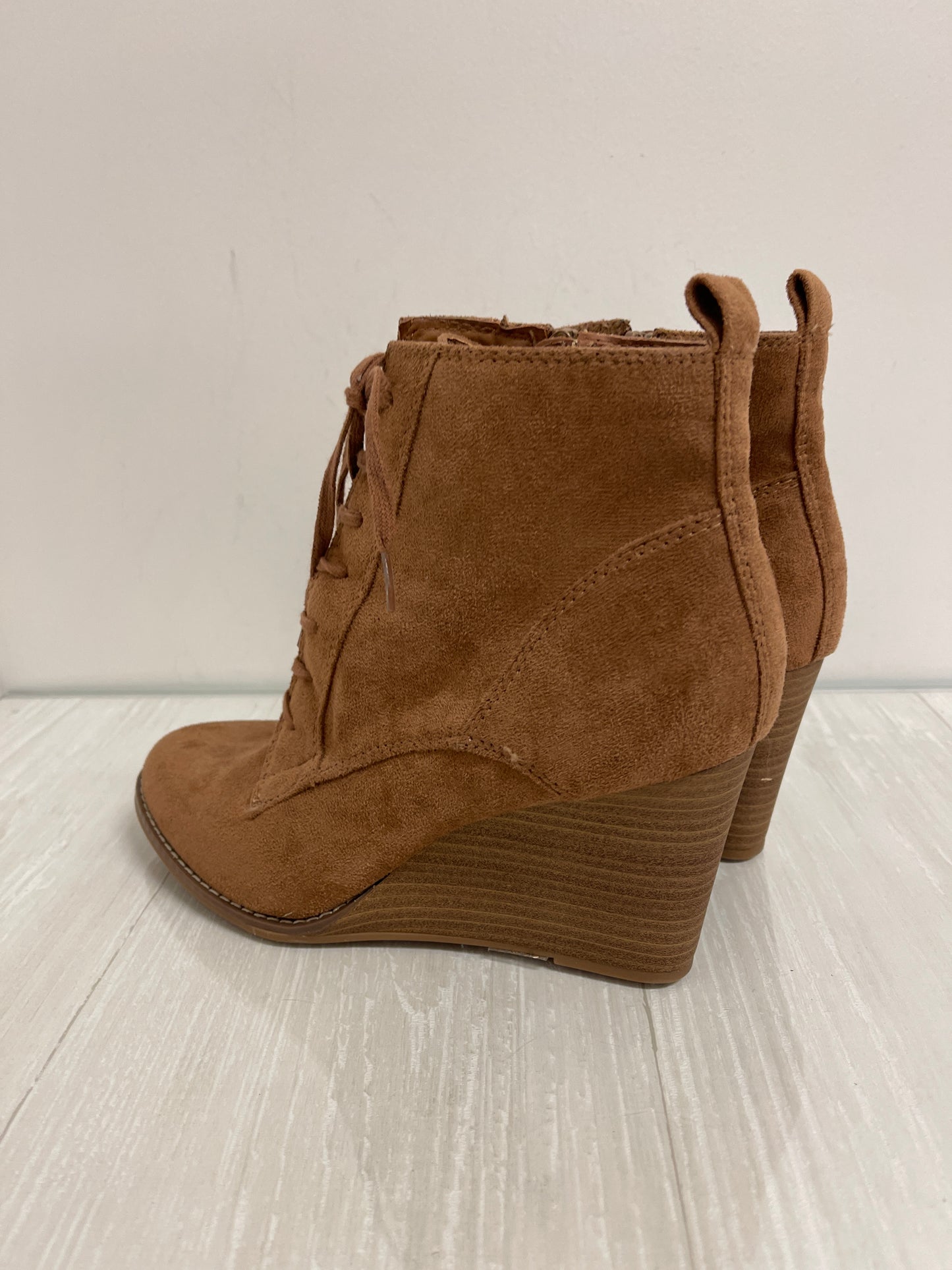 Boots Ankle Heels By Clothes Mentor In Brown, Size: 9