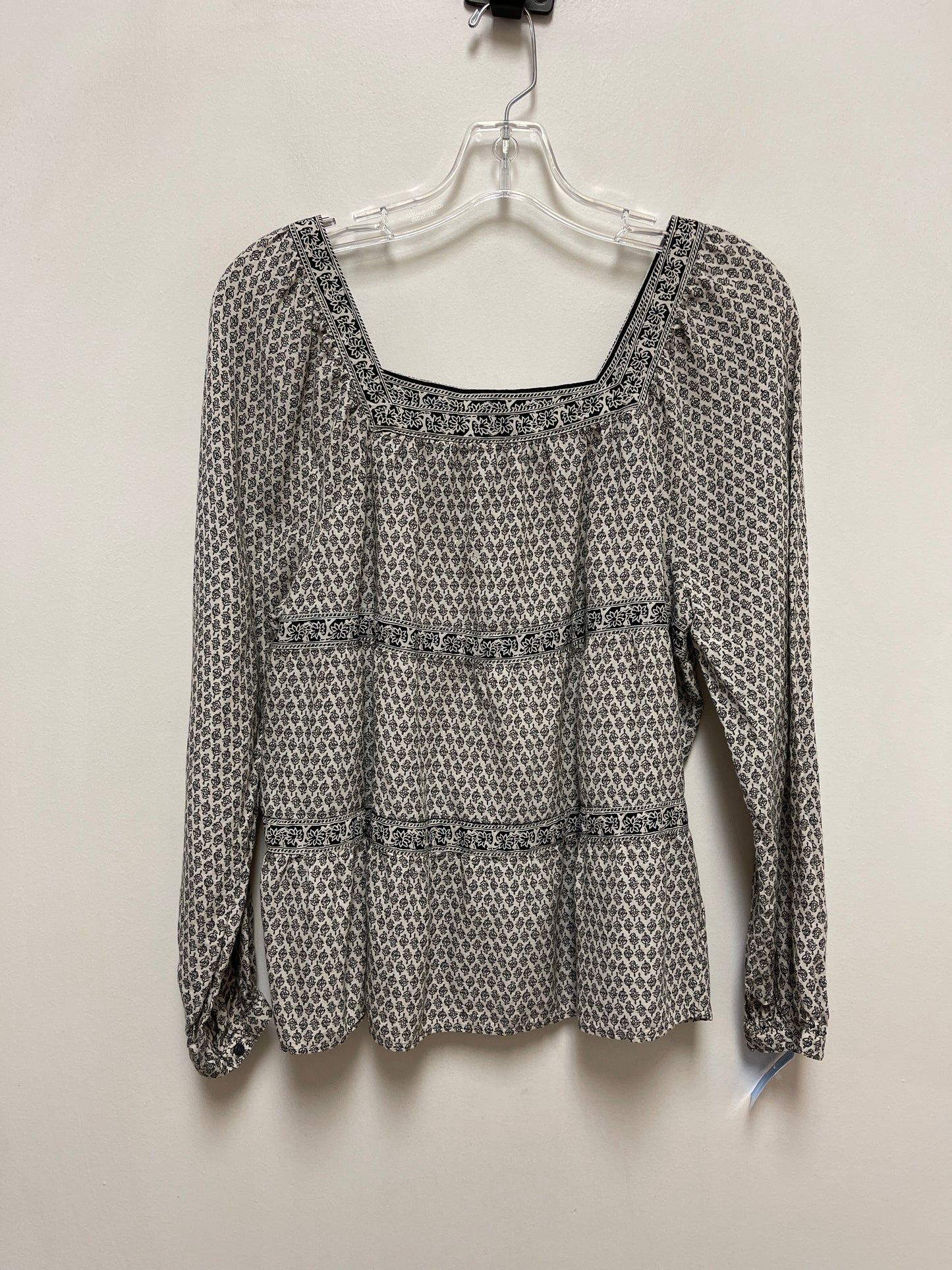 Top Long Sleeve By Old Navy In Black & Cream, Size: S