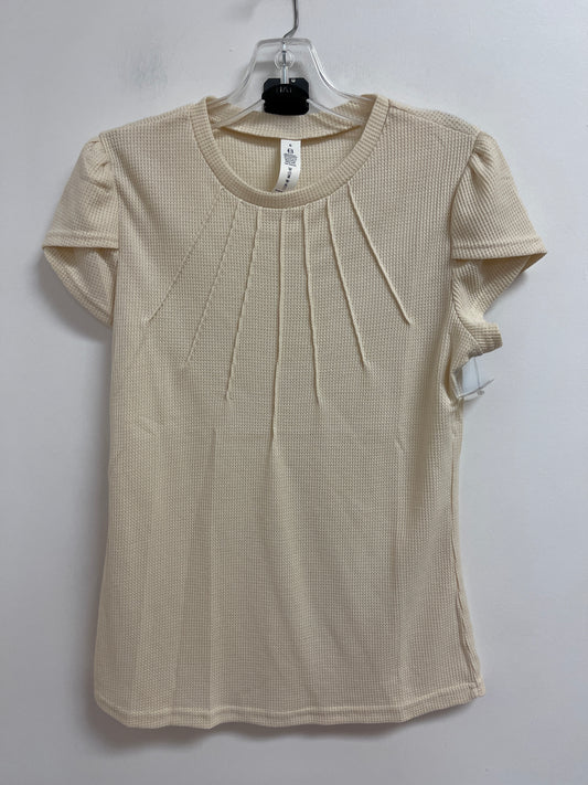 Top Short Sleeve By Clothes Mentor In Cream, Size: S