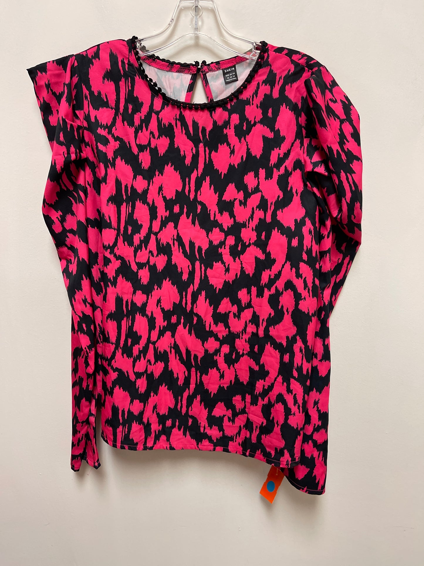 Top Long Sleeve By Shein In Black & Pink, Size: Xl