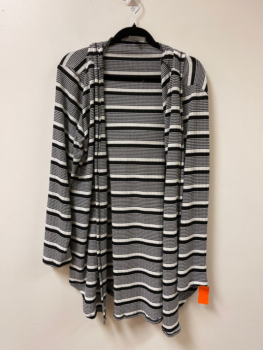 Sweater Cardigan By Scarlett In Black & White, Size: 1x