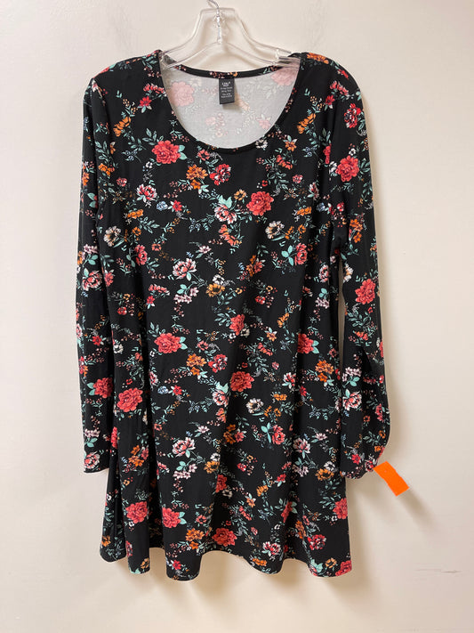 Tunic Long Sleeve By Clothes Mentor In Black & Pink, Size: L