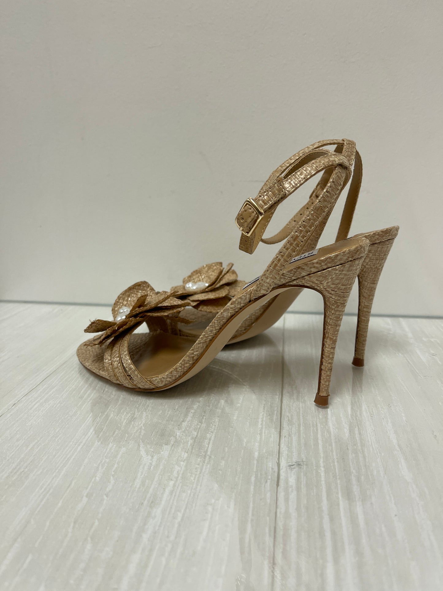 Sandals Heels Stiletto By Steve Madden In Cream, Size: 8