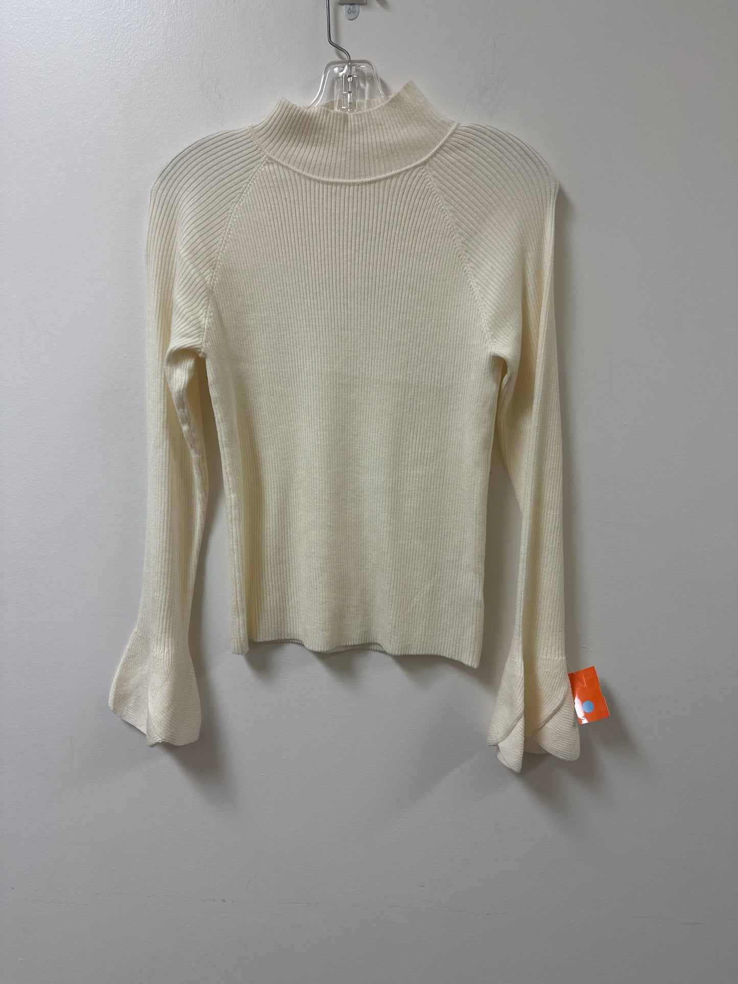 Top Long Sleeve By Clothes Mentor In Cream, Size: M