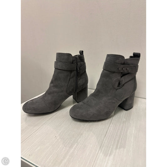 Boots Ankle Heels By Kelly And Katie In Grey, Size: 7.5