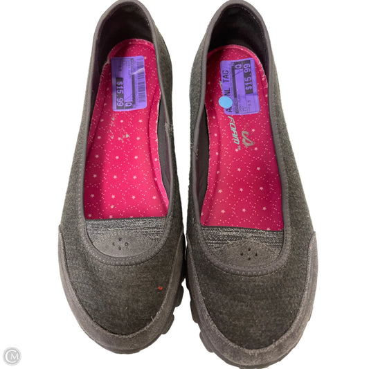 Shoes Flats By Skechers In Grey, Size: 9.5
