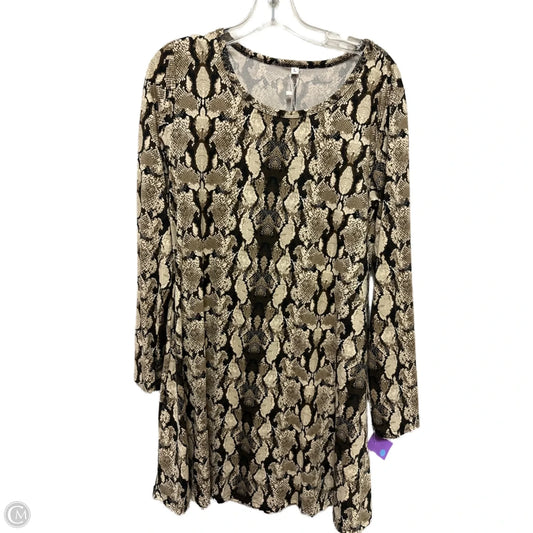 Dress Casual Short By Clothes Mentor In Snakeskin Print, Size: L