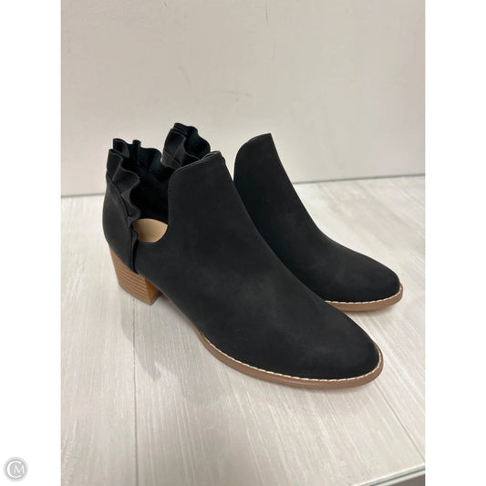 Boots Ankle Flats By Clothes Mentor In Black, Size: 7