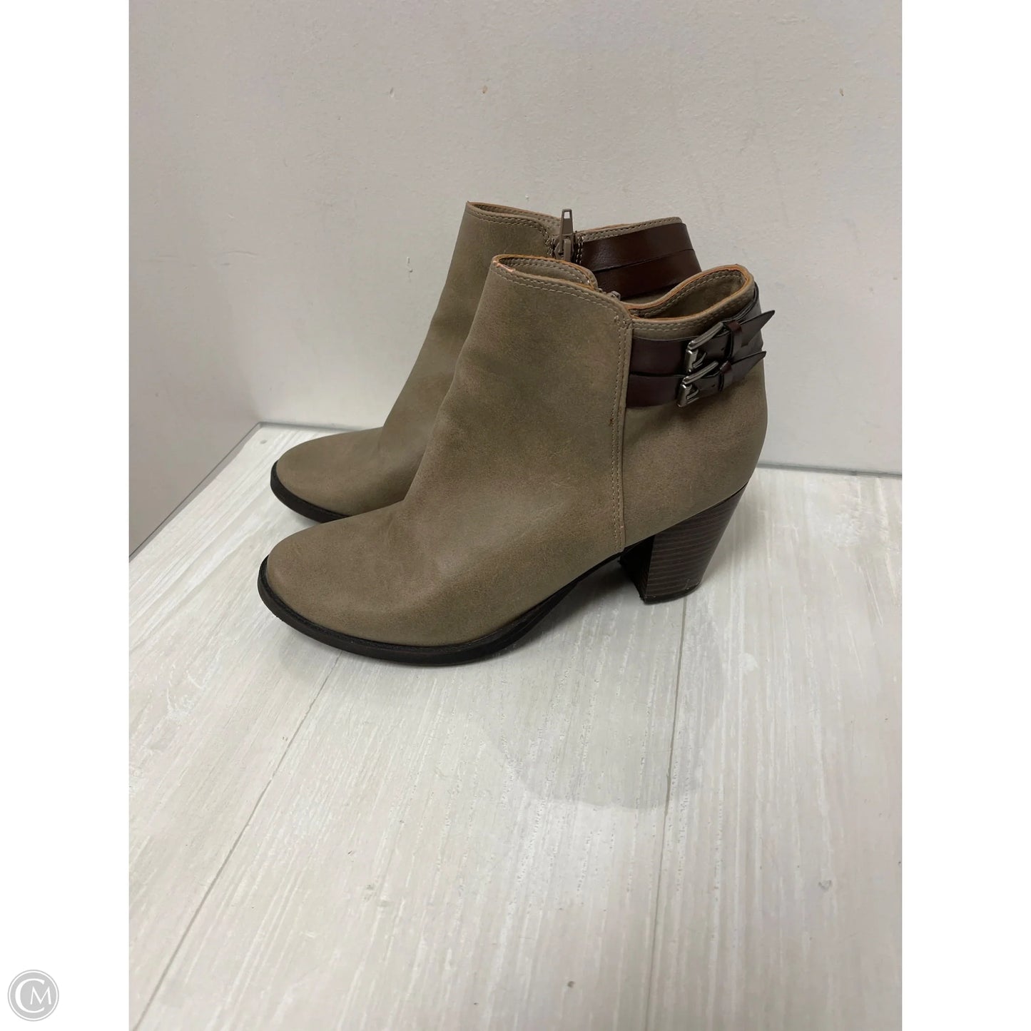 Boots Ankle Heels By Clothes Mentor In Brown, Size: 10