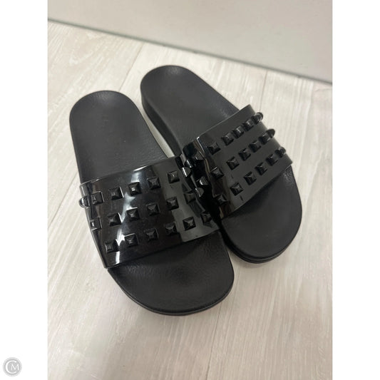 Sandals Flats By Clothes Mentor In Black, Size: 7.5