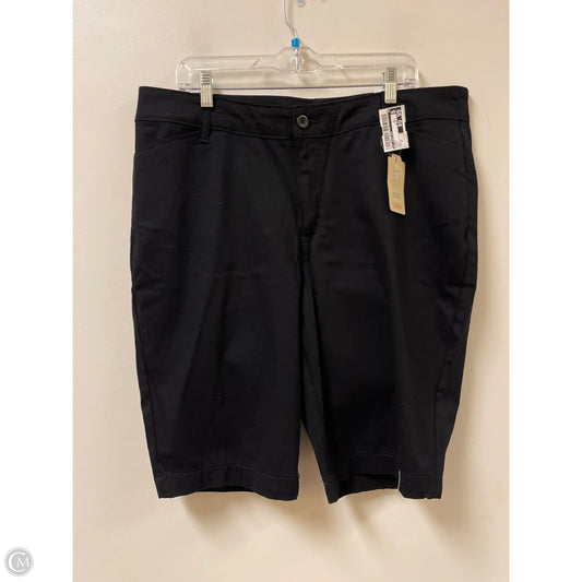 Shorts By St Johns Bay In Black, Size: 16