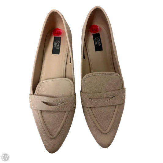 Shoes Flats By Jones New York In Cream, Size: 10