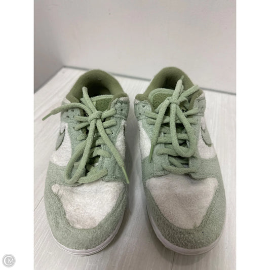 Shoes Sneakers By Nike In Green & White, Size: 6