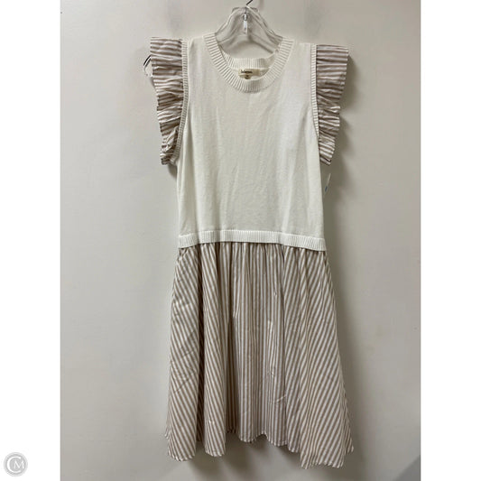 Dress Casual Short By Clothes Mentor In Cream & White, Size: M