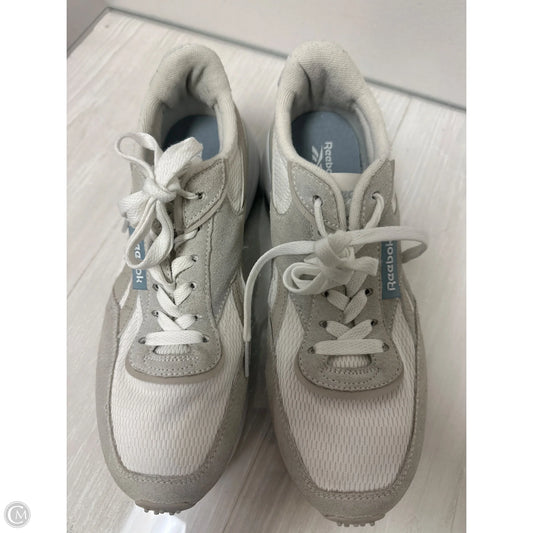 Shoes Athletic By Reebok In White, Size: 7.5