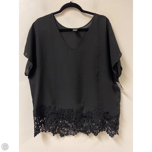Top Short Sleeve By Investments In Black, Size: L