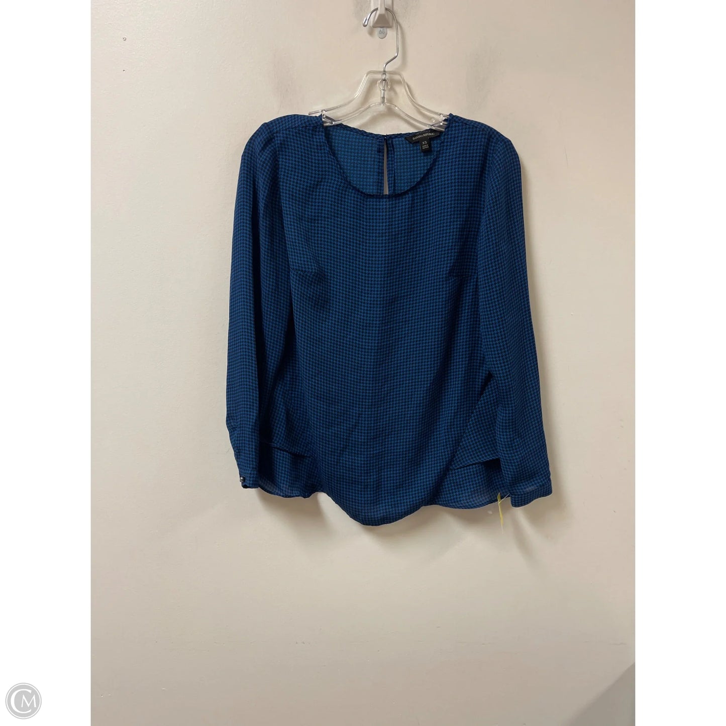 Top Long Sleeve By Banana Republic In Black & Blue, Size: Xs