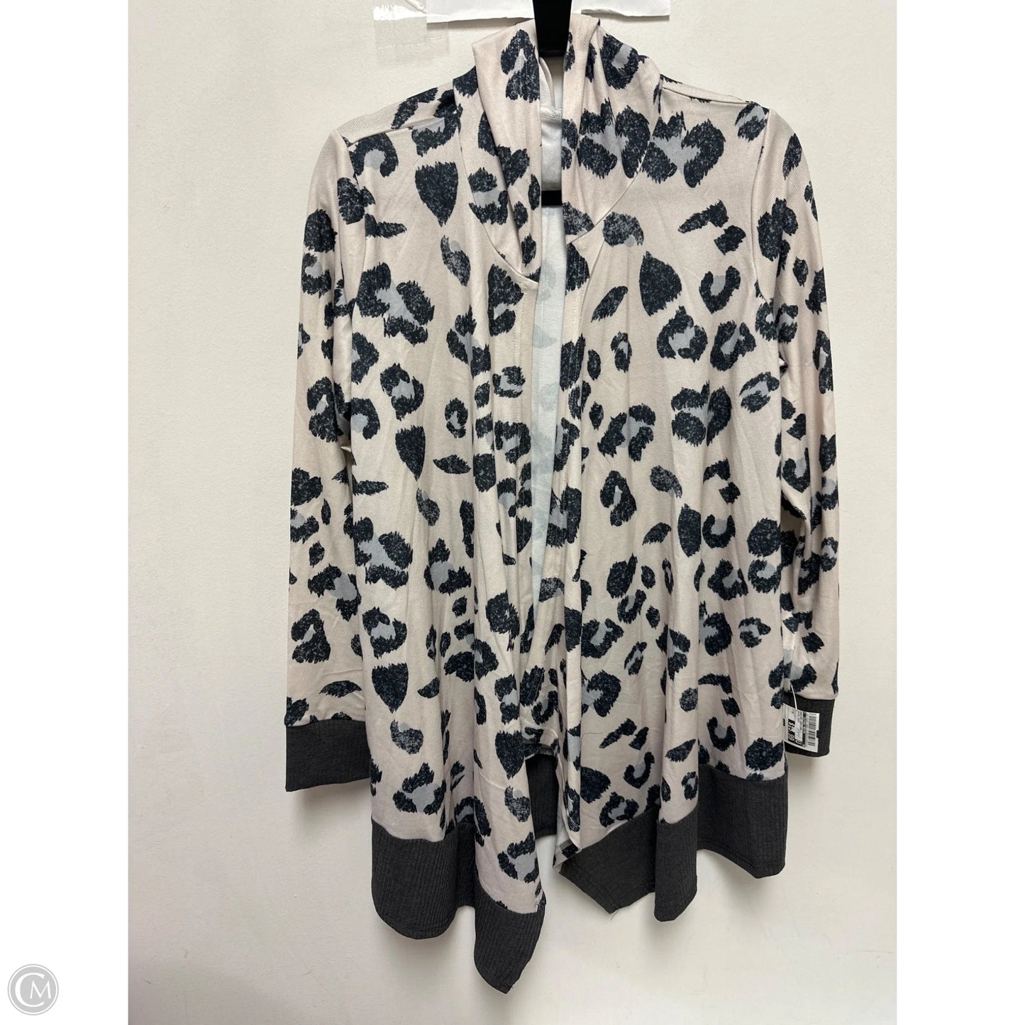 Sweater Cardigan By Clothes Mentor In Animal Print, Size: M