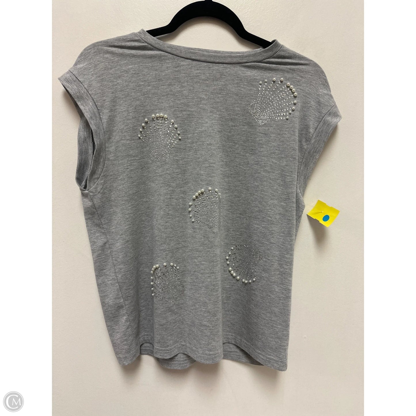 Top Short Sleeve By Clothes Mentor In Grey, Size: M
