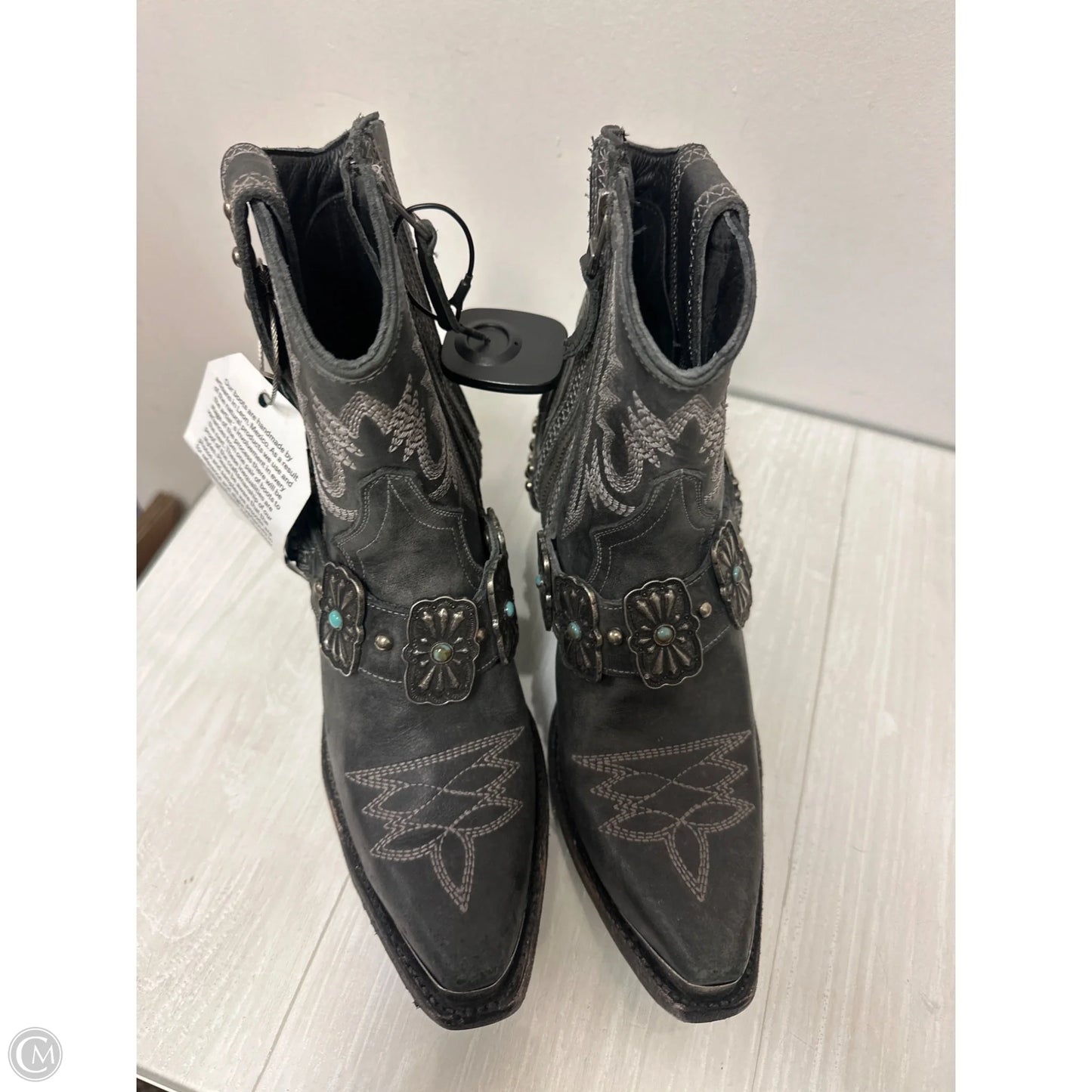 Boots Western By Clothes Mentor In Grey, Size: 7