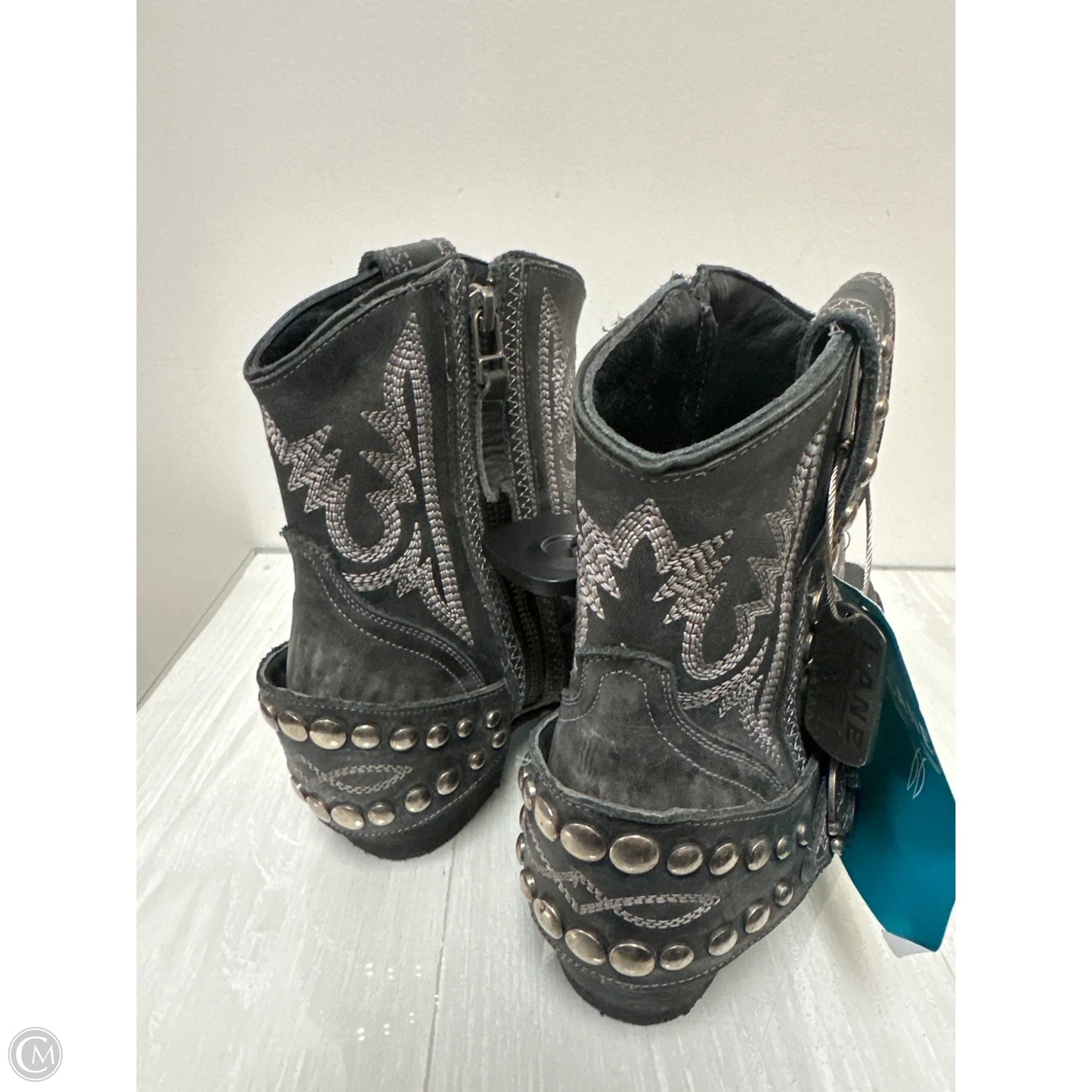 Boots Western By Clothes Mentor In Grey, Size: 7