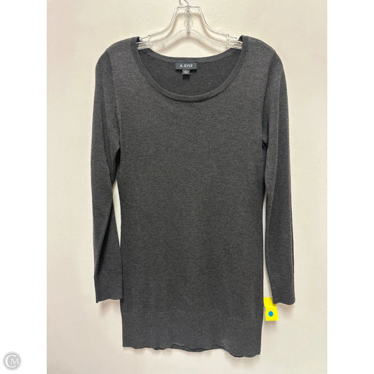 Top Long Sleeve By A Byer In Grey, Size: L