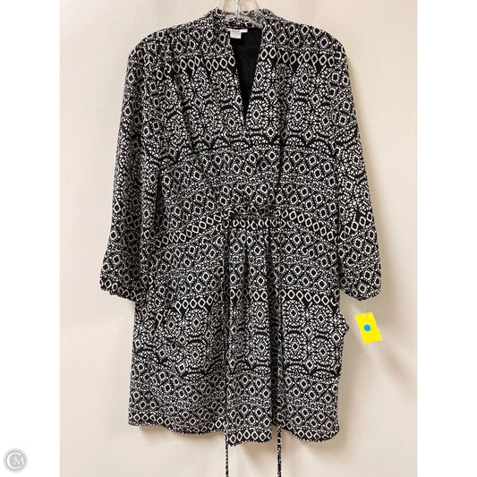 Top Long Sleeve By Bar Iii In Black & White, Size: S