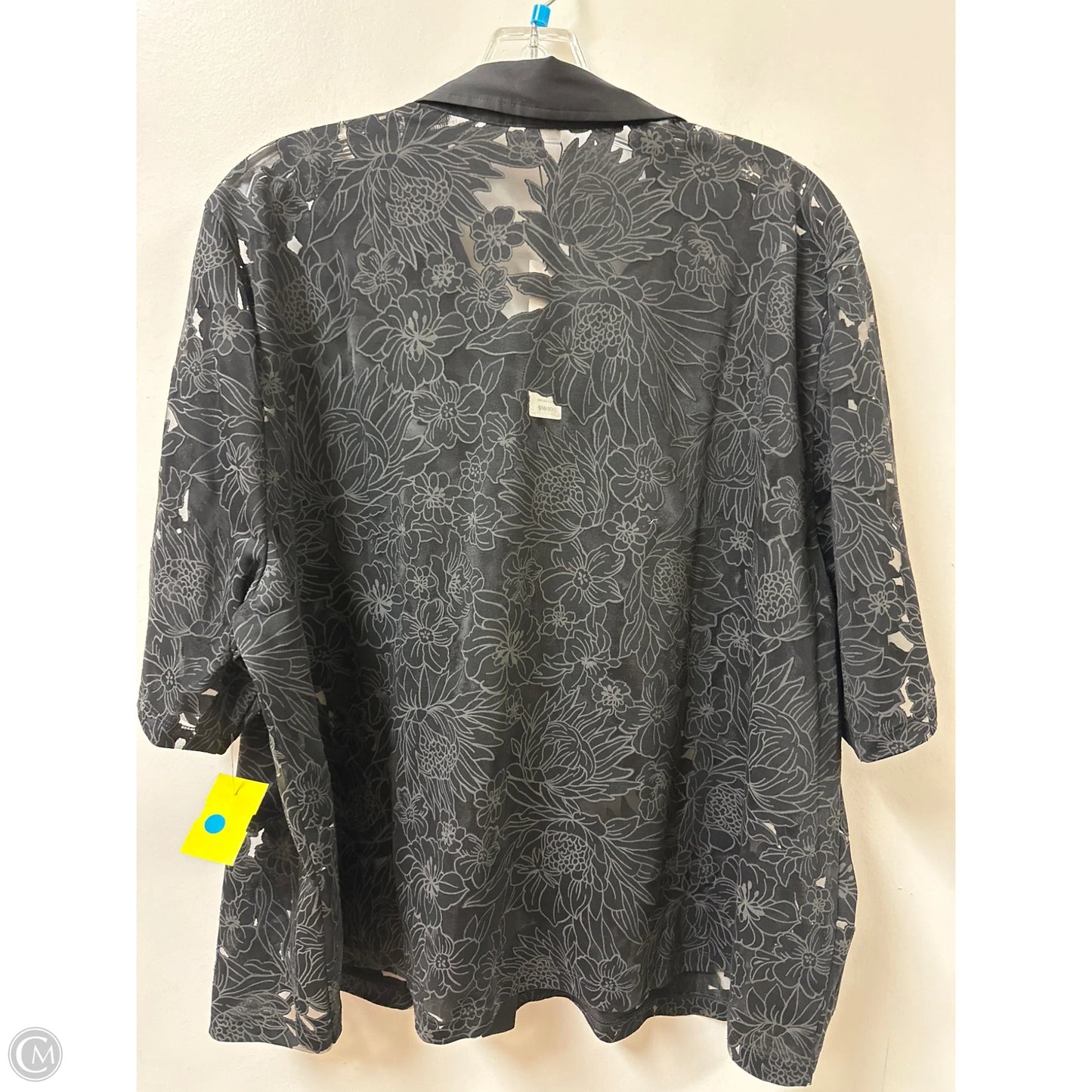 Blouse Short Sleeve By Chicos In Black, Size: 1x