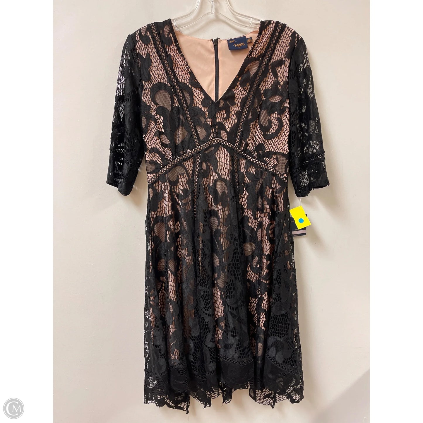 Dress Casual Short By Just Taylor In Black & Cream, Size: S