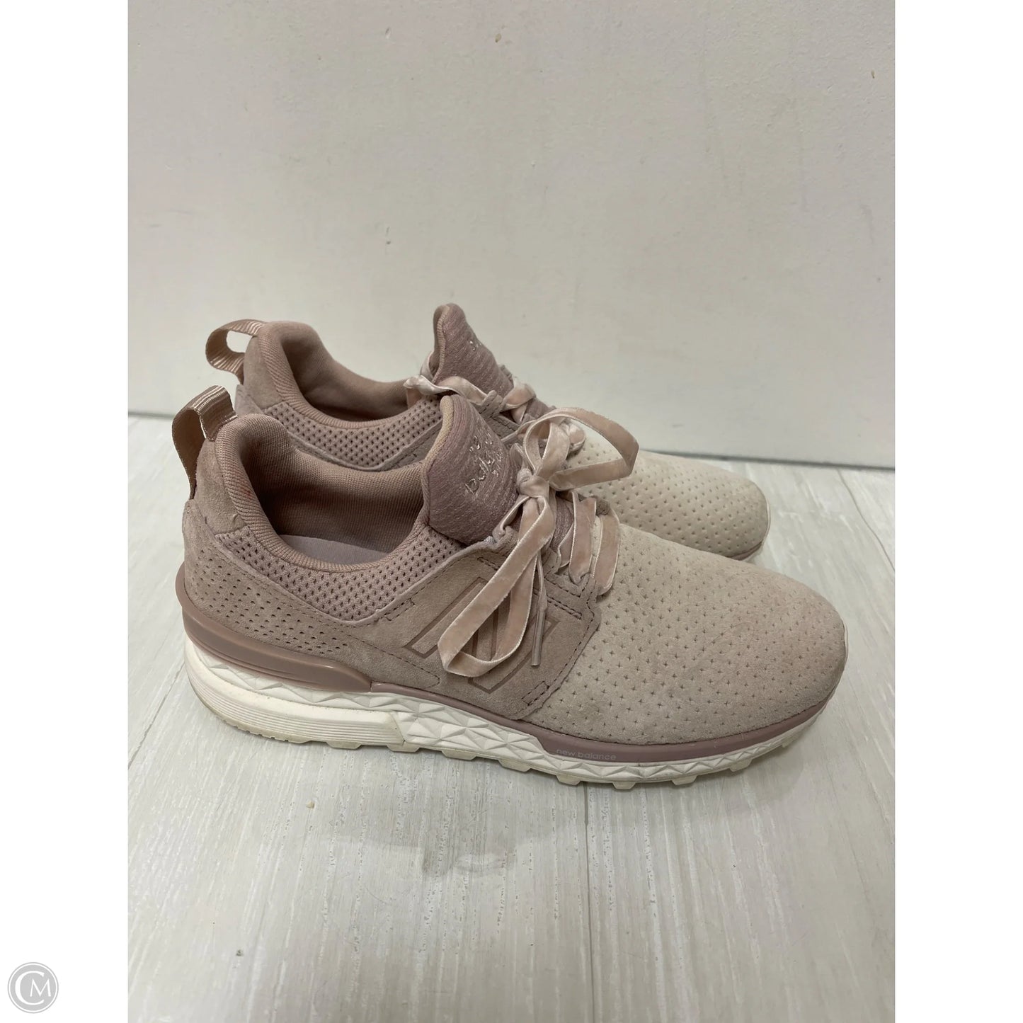 Shoes Athletic By New Balance In Pink, Size: 8