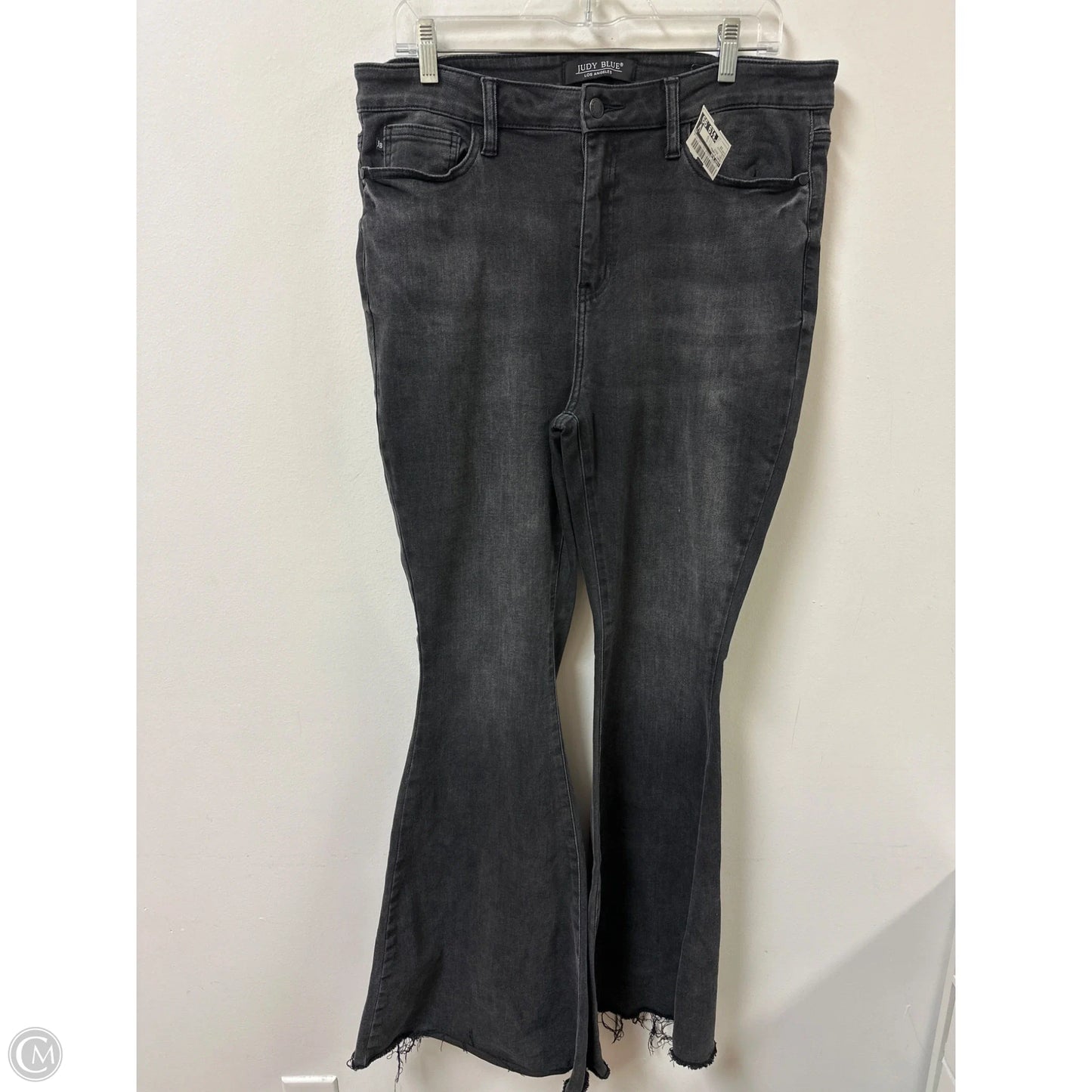 Jeans Flared By Judy Blue In Grey Denim, Size: 12