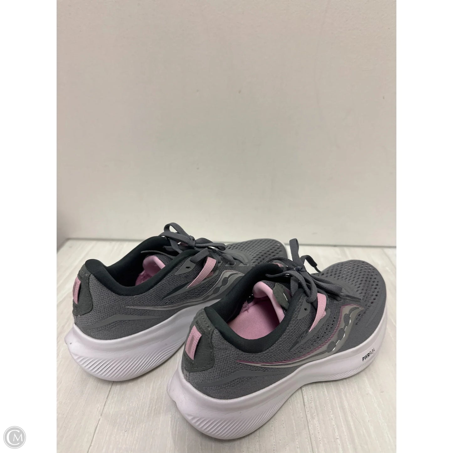 Shoes Athletic By Saucony In Grey, Size: 7