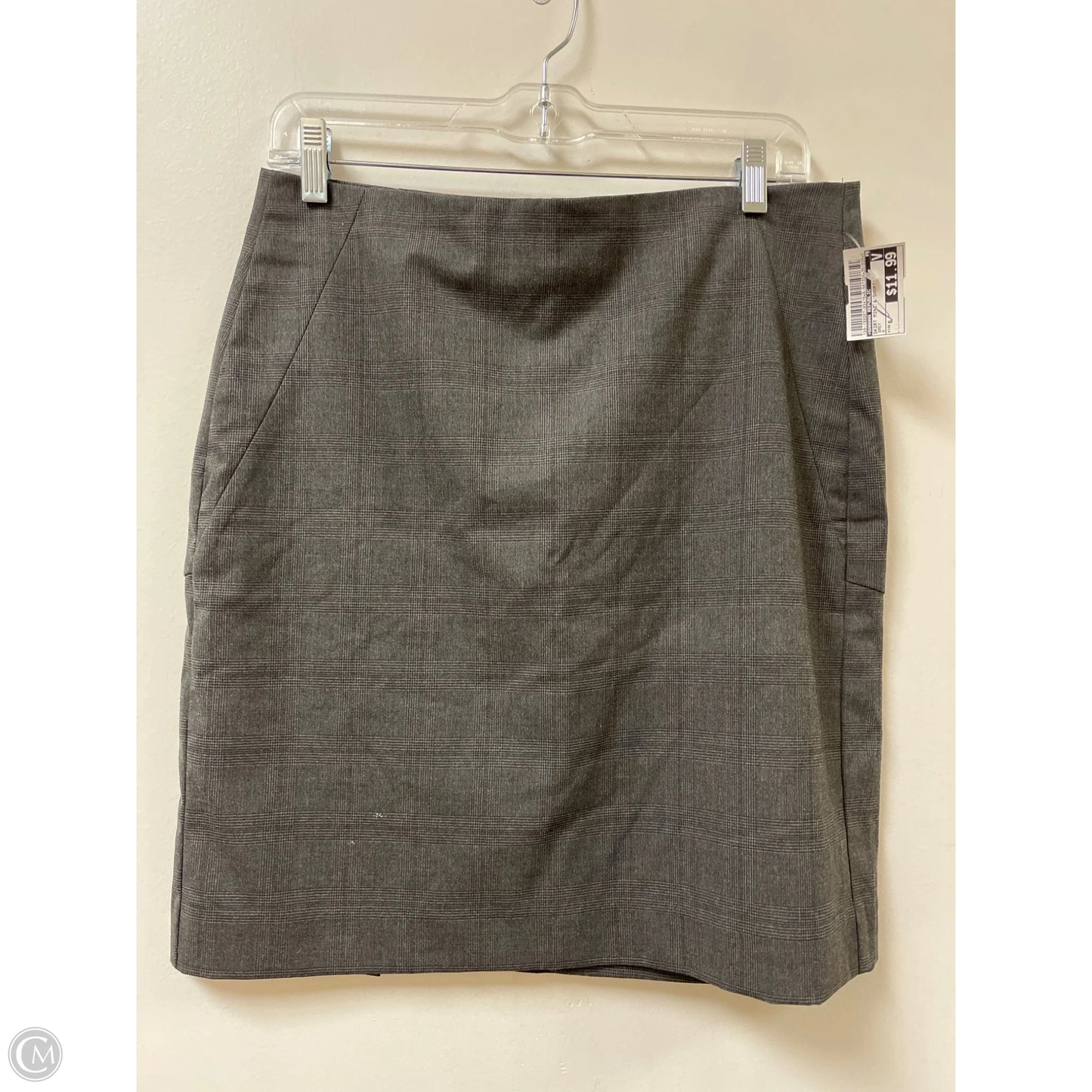 Skirt Mini & Short By Banana Republic In Grey, Size: 6