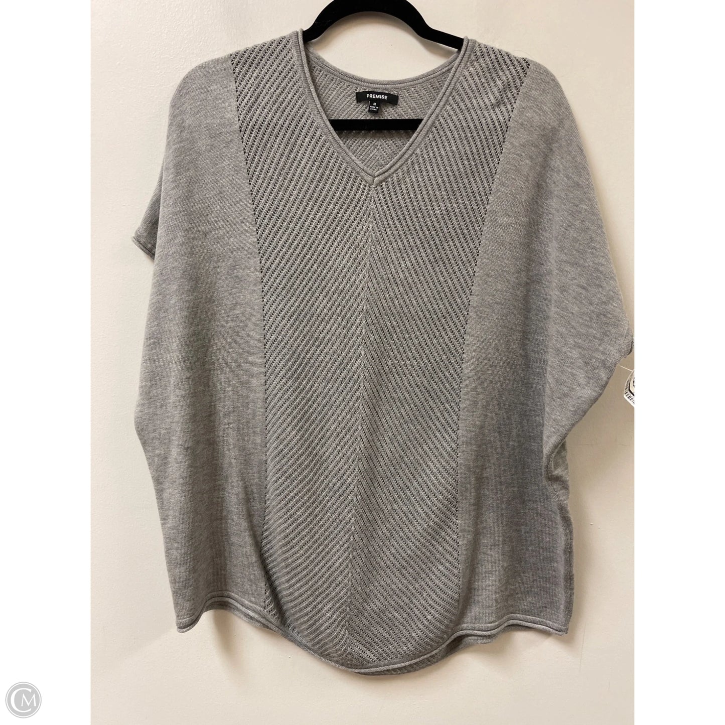 Sweater Short Sleeve By Premise In Grey, Size: M