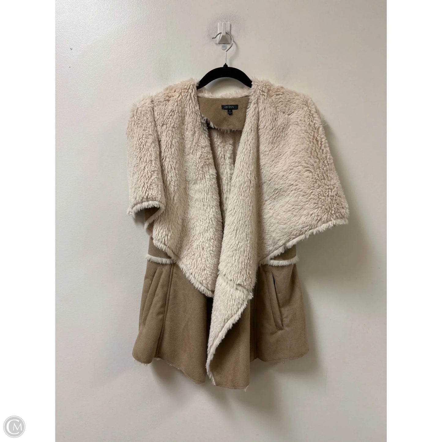 Vest Faux Fur & Sherpa By Quinn In Cream, Size: M