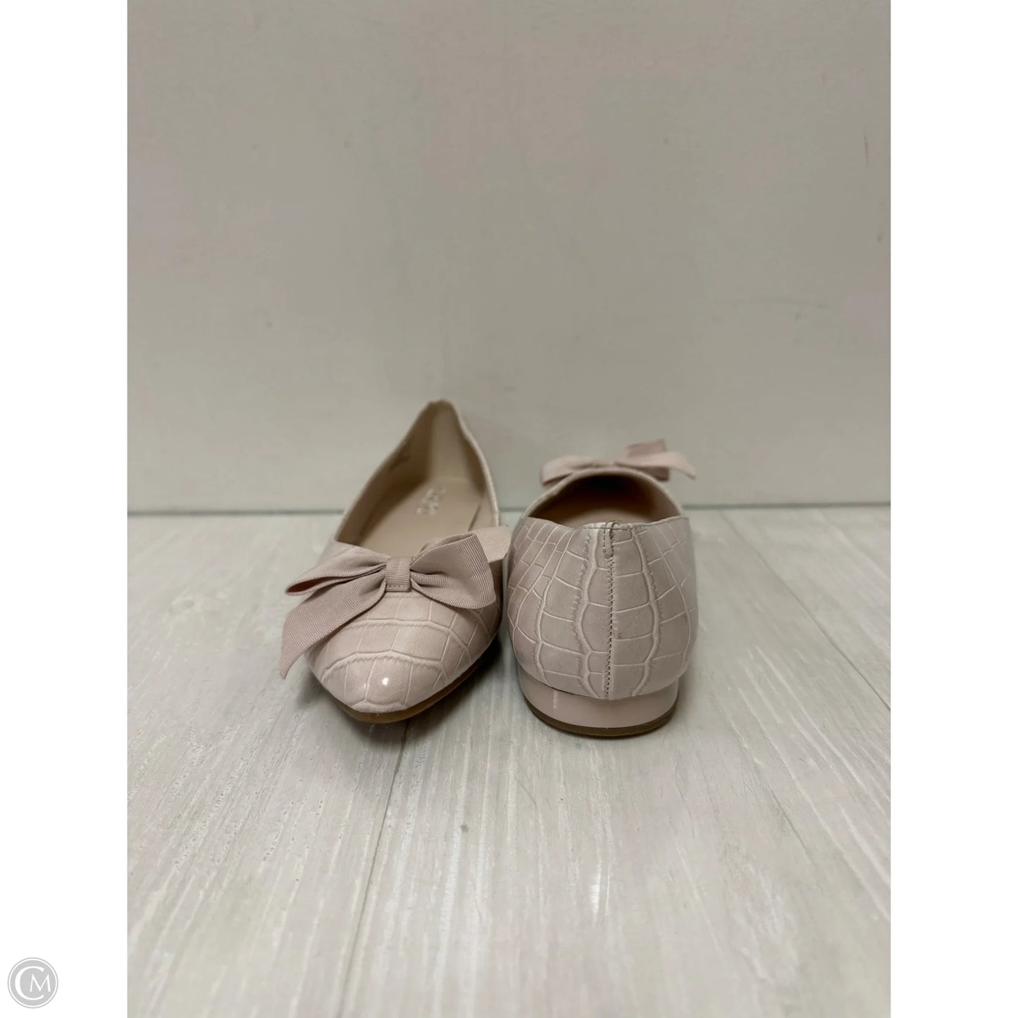 Shoes Flats By Kenneth Cole Reaction In Cream, Size: 8
