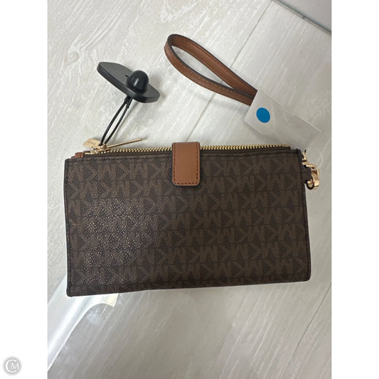 Wristlet Designer By Michael Kors, Size: Medium