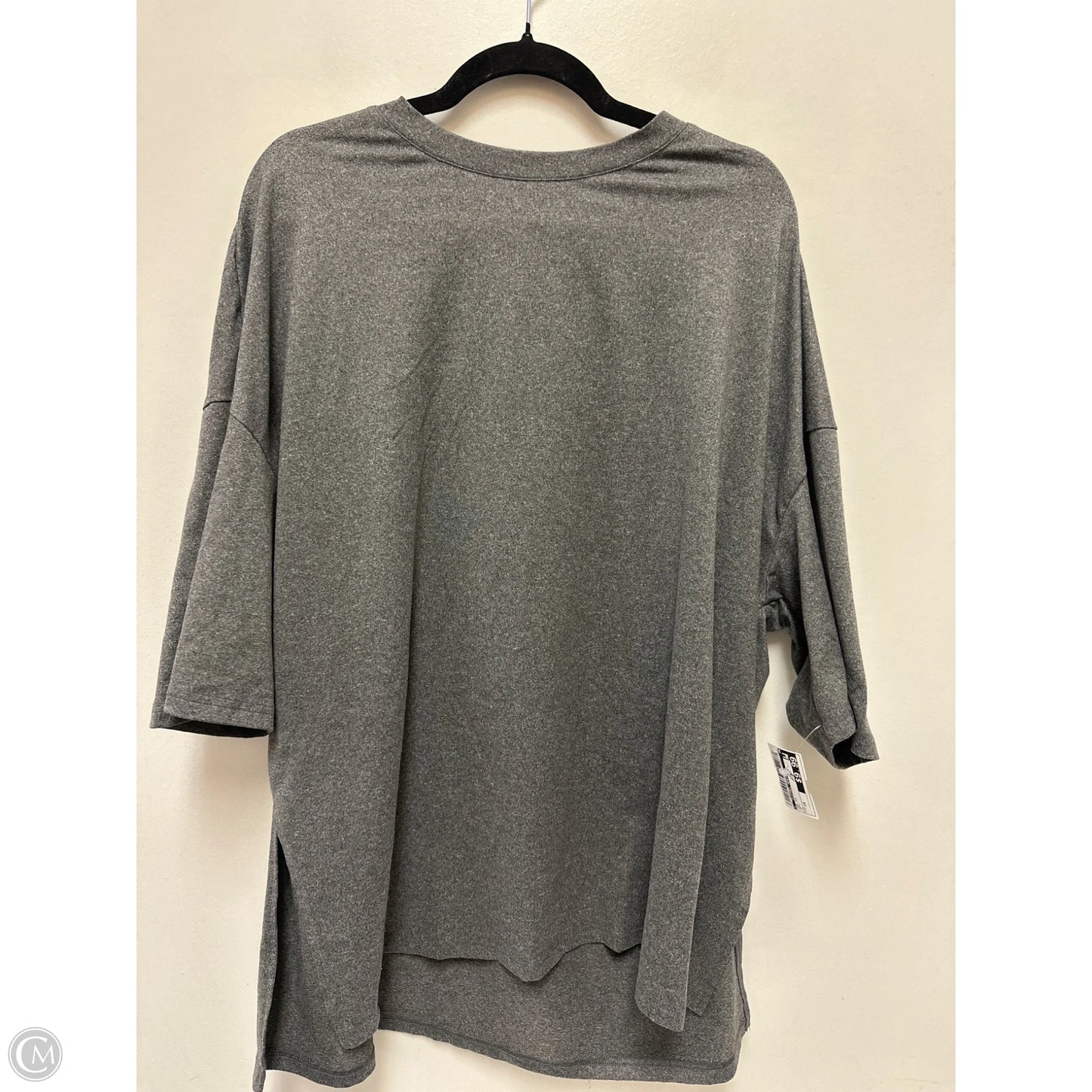 Top Short Sleeve By Clothes Mentor In Grey, Size: 1x