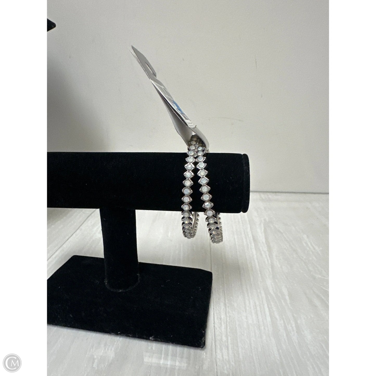 Bracelet Bangle By Clothes Mentor, Size: 02 Piece Set