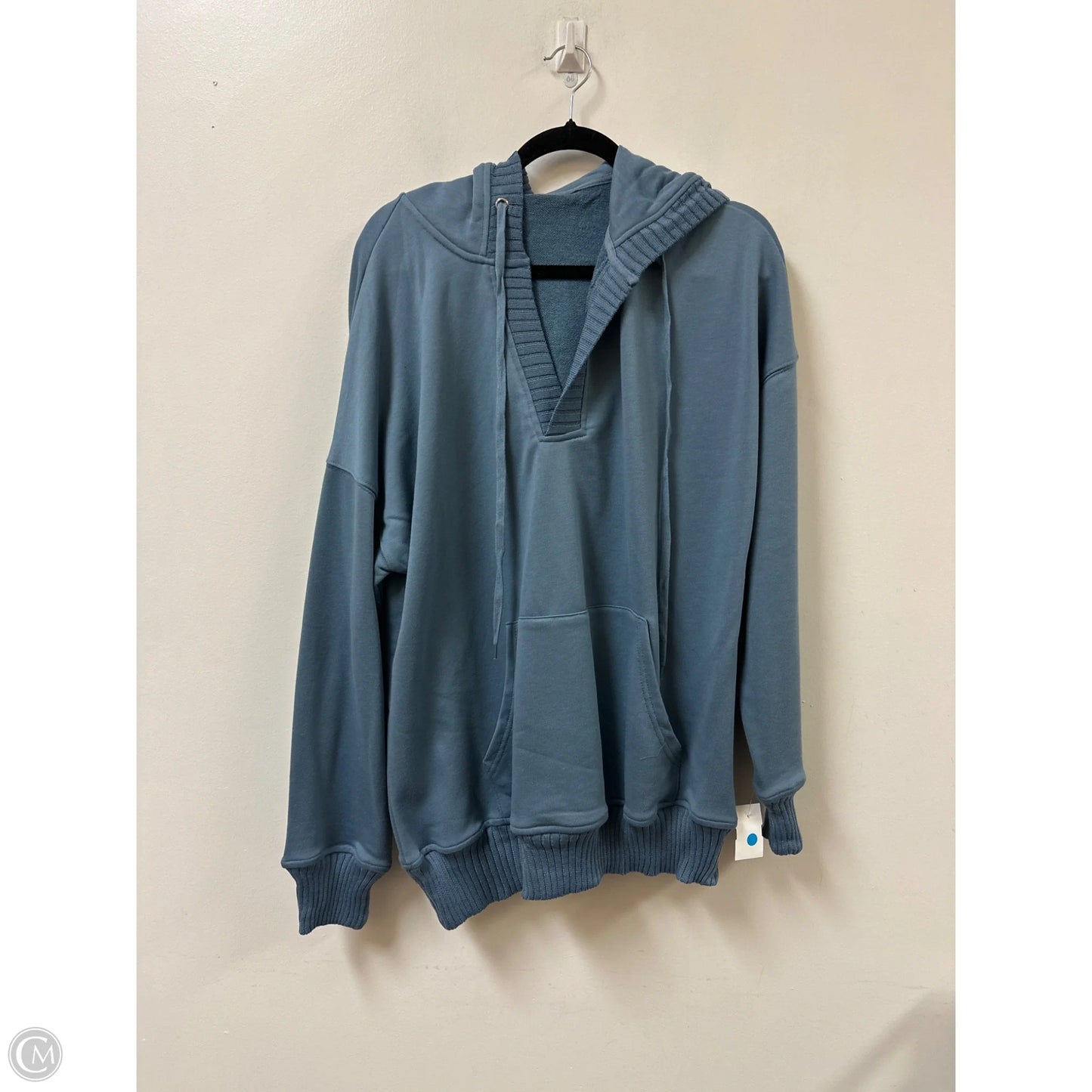 Sweatshirt Hoodie By Clothes Mentor In Blue, Size: Xl