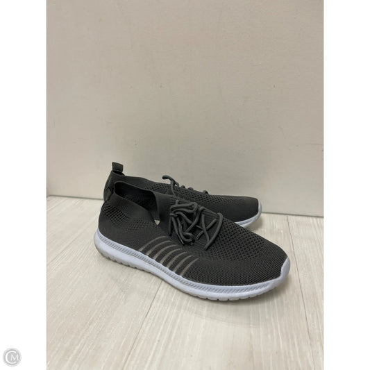 Shoes Athletic By Clothes Mentor In Grey, Size: 11