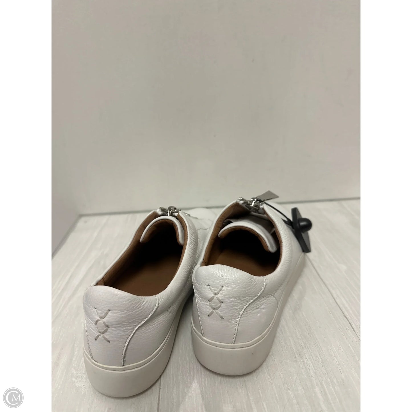 Shoes Designer By Frye In White, Size: 6.5