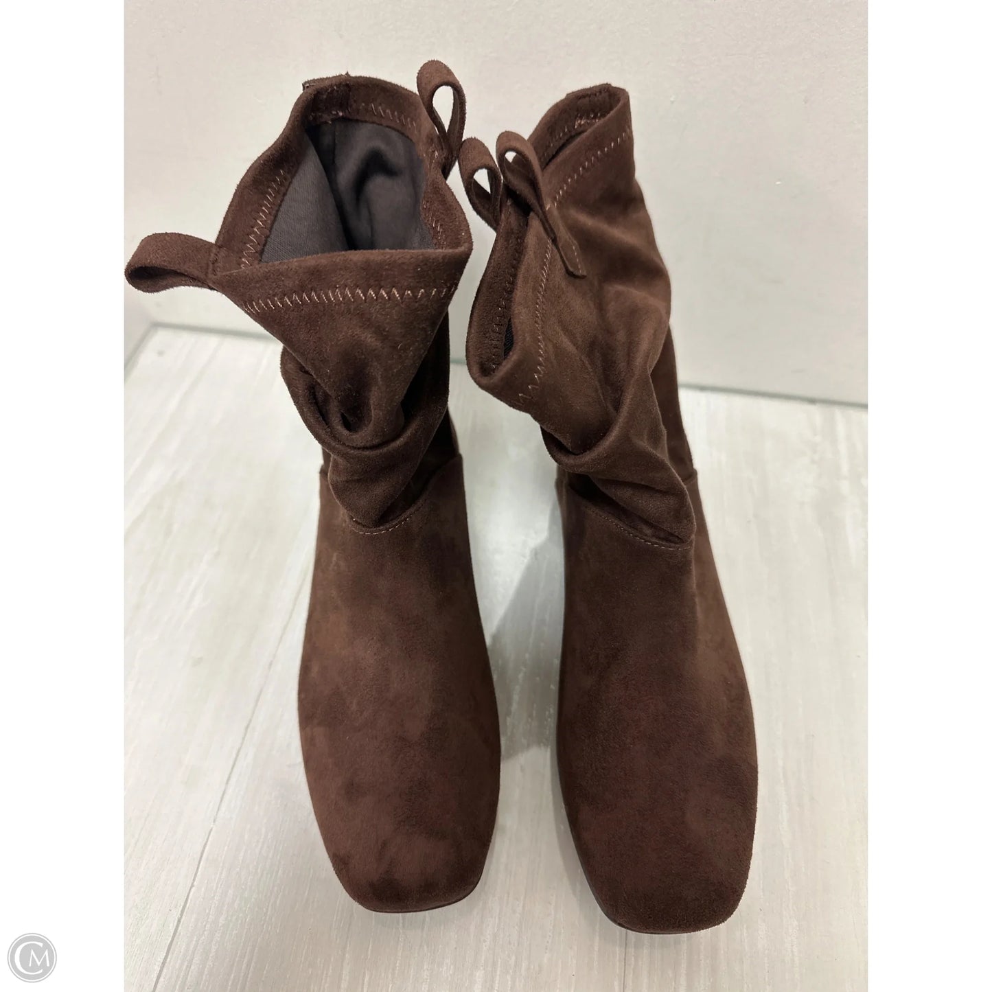 Boots Ankle Flats By Comfortview In Brown, Size: 7