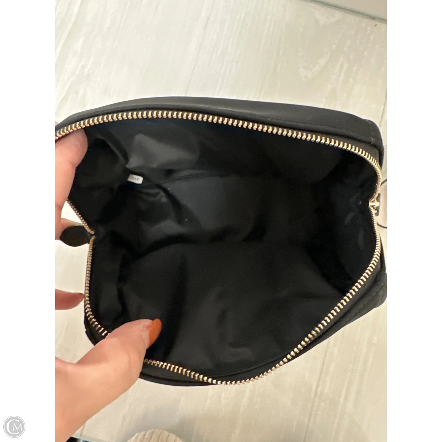 Makeup Bag Designer By Kate Spade, Size: Medium