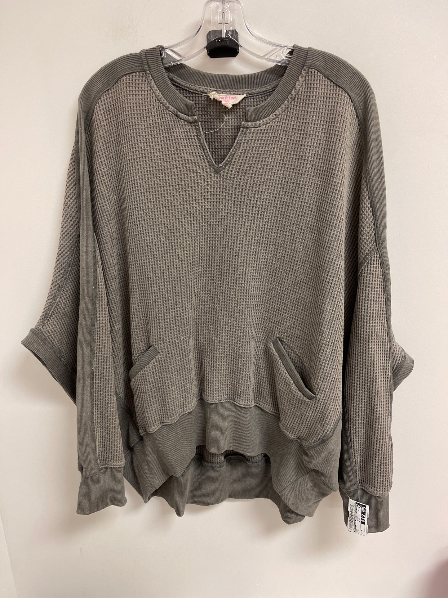 Top Long Sleeve By Peach Love Cream California In Grey, Size: M