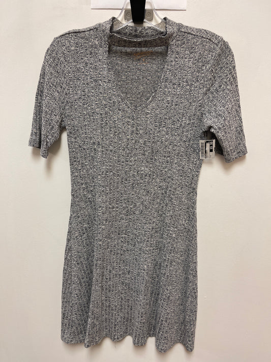 Dress Casual Midi By Arizona In Grey, Size: M