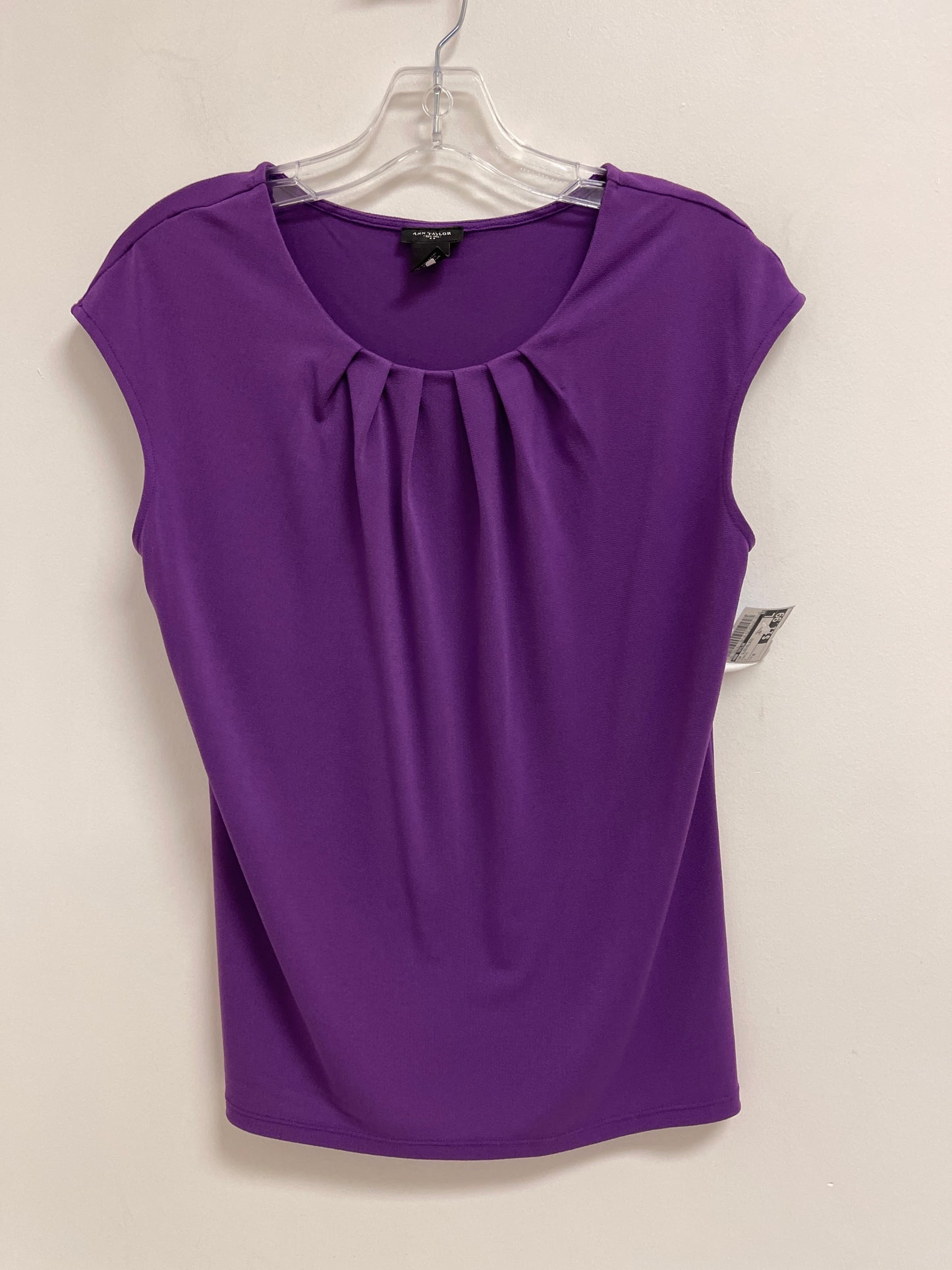 Top Sleeveless By Ann Taylor In Purple, Size: M